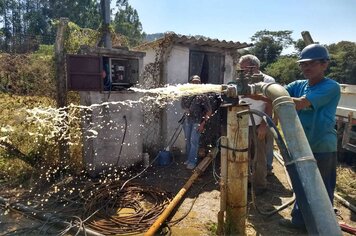 Foto - ABASTECIMENTO DE ÁGUA NA CIDADE